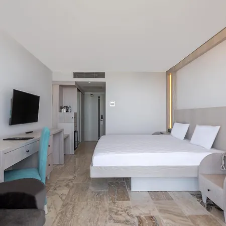 Üdülőközpont Sunrise Queen Luxury 5*